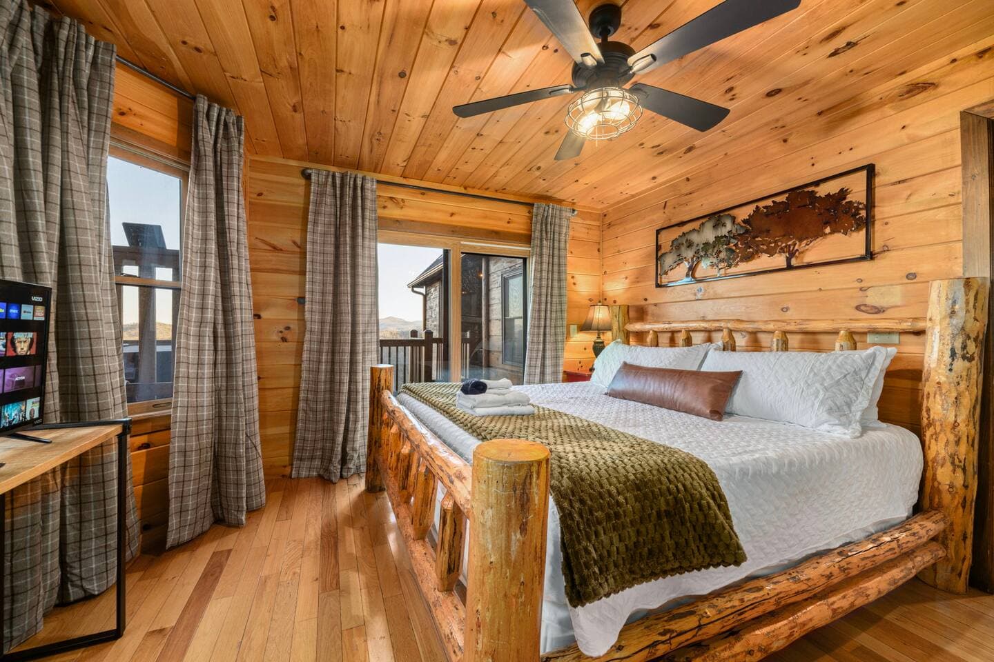 Top of the World — Bedroom 1